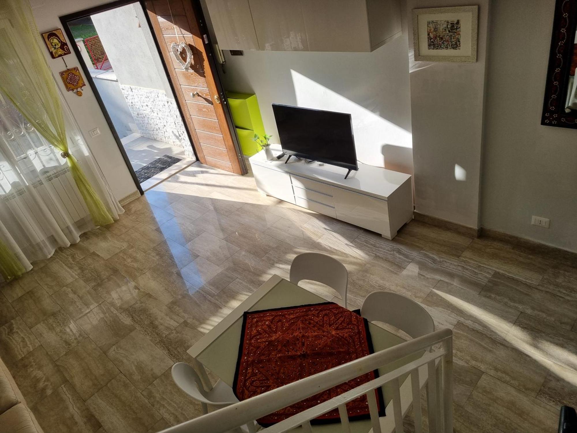 Appartement Intero Con Giardino E Parcheggio *